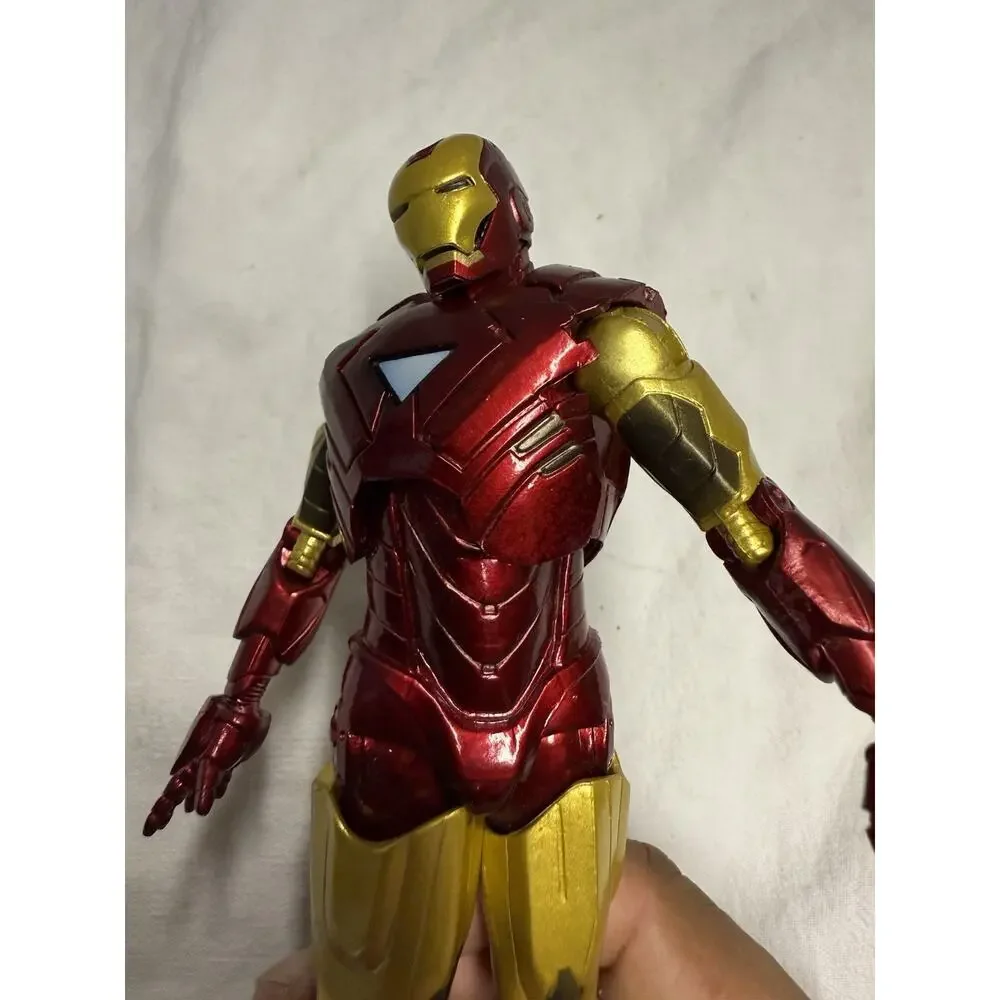 Marvel Iron Man Mark VI Figure Action 2012 Color Red And Gold 7”